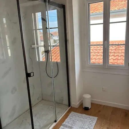 Contemporaine Jacuzzi 15 Min A Pied *